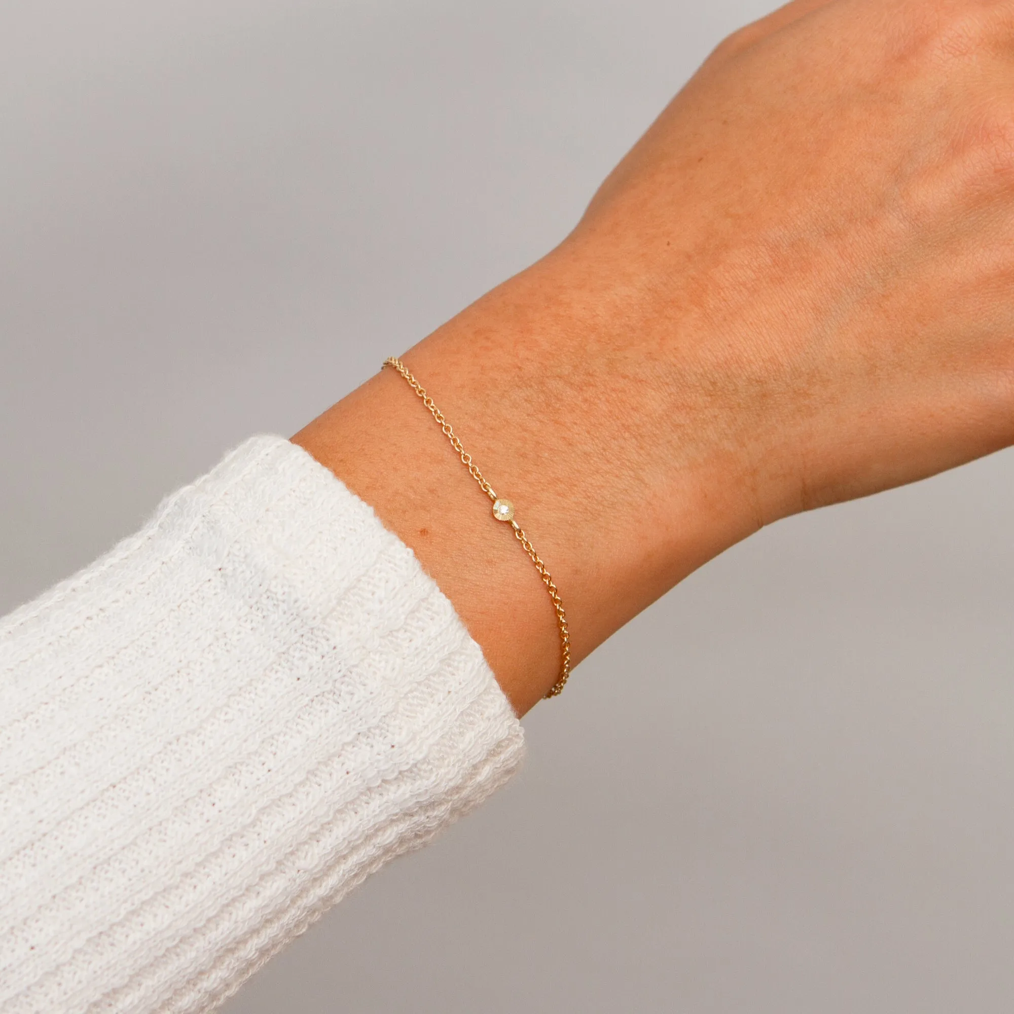Micro Aurora Chain Bracelet with Diamond in Yellow Gold