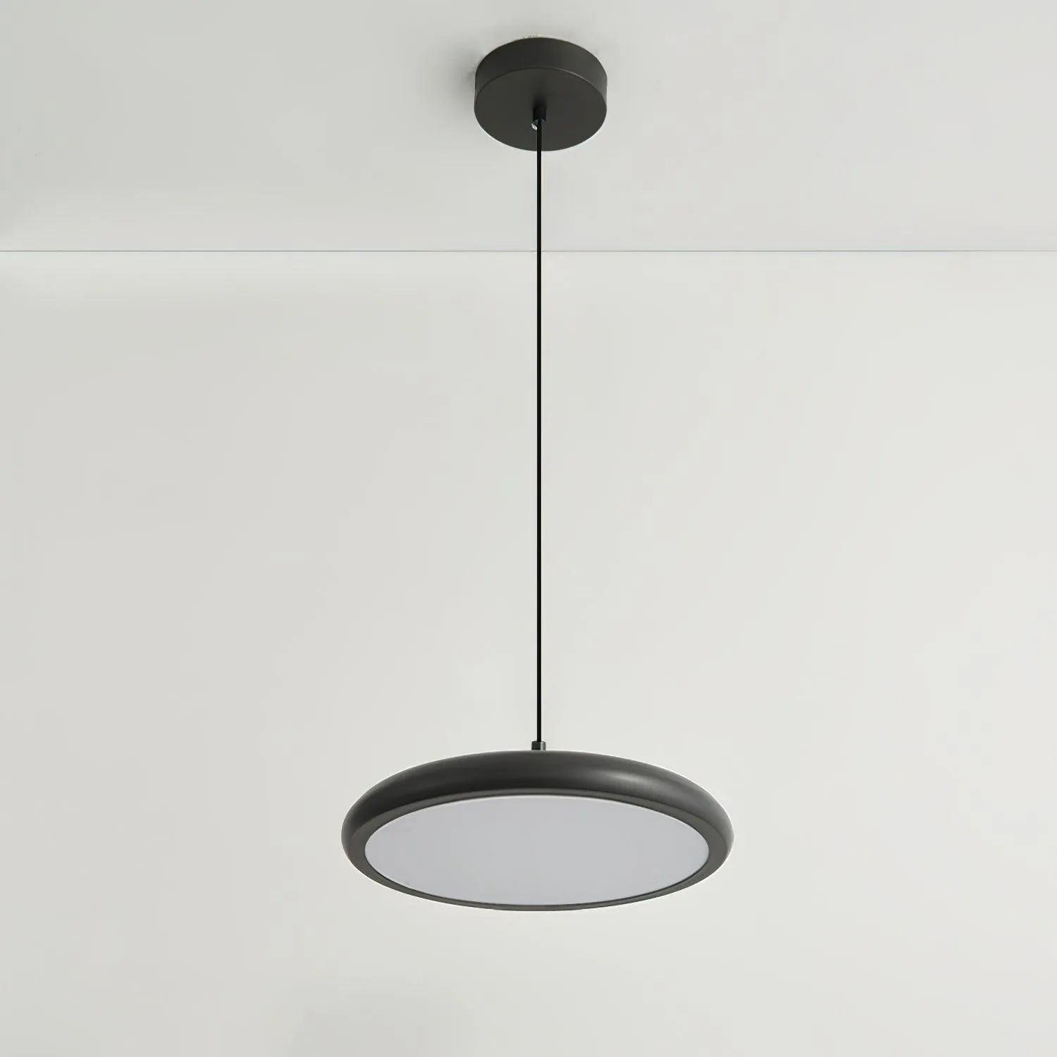 Thin Disc Pendant Lamp